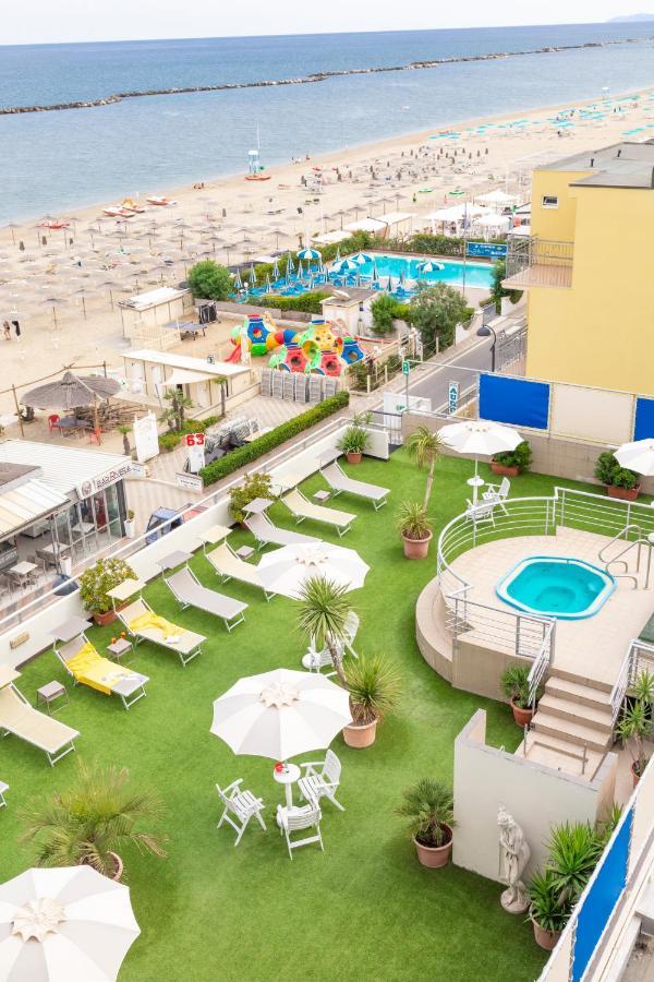 Hotel Igea Spiaggia Bellaria-Igea Marina Exterior photo